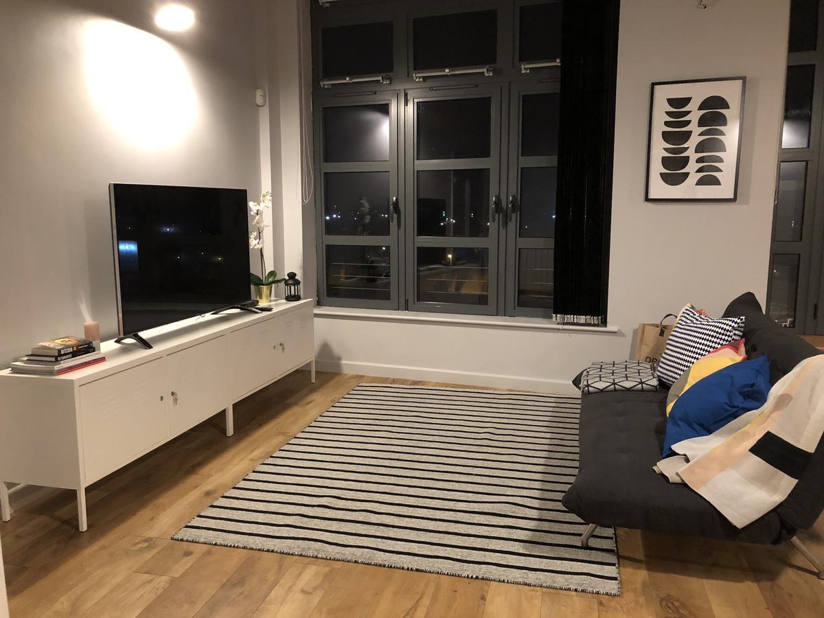 4B Loft Penthouse Industrial Decor With Canal & City Views Coventry Exterior photo