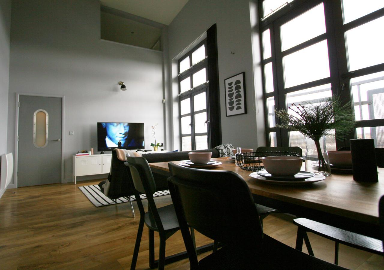 4B Loft Penthouse Industrial Decor With Canal & City Views Coventry Exterior photo